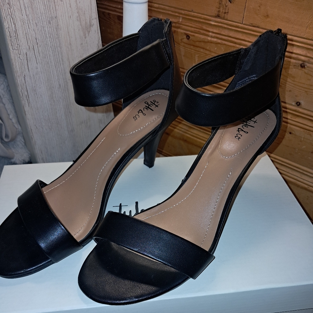 Style & Co. Women's Black Heeled Sandals